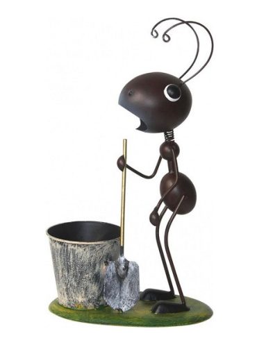 Dekoráció kerti Hangya ásóval 25x14x44cm fémlemez