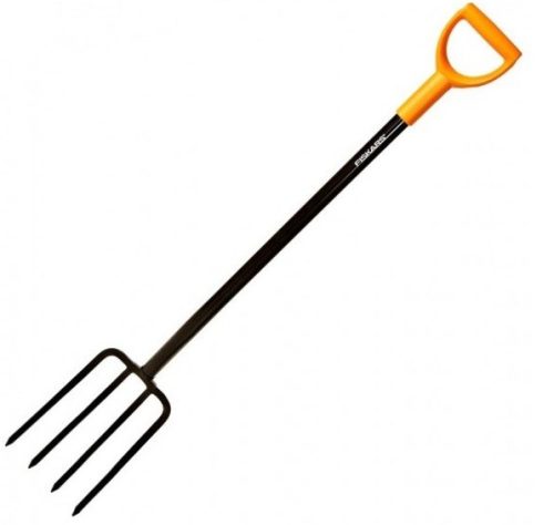Fiskars ásóvilla Solid