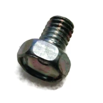 Honda UMK 422  csavar